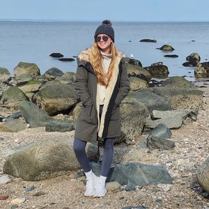 Meet your Posher, Kaitlin